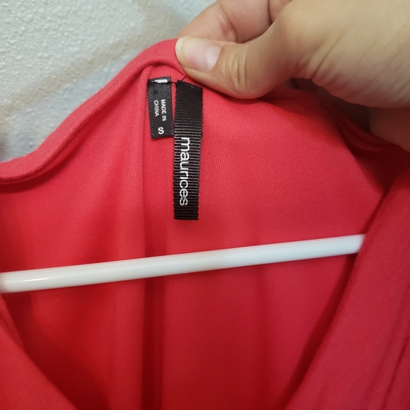 Maurices stretch, no sleeve top - Picture 2 of 3